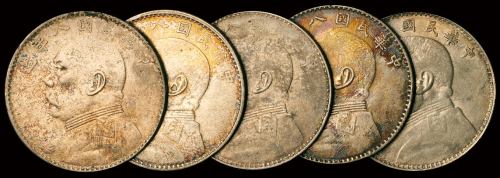 民国八年袁世凯像壹圆银币五枚，均甘肃版，极美至近未使用品