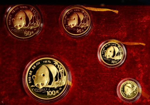 1987年熊猫纪念金币1/2盎司 近未流通