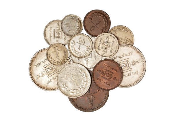 1922年蒙古银币1唐吉、50蒙哥、20蒙哥、15蒙哥、10蒙哥全套五枚；另蒙古不同面值银币二枚、铜币三枚、镍币三枚