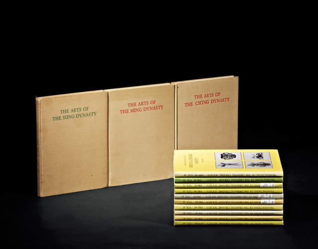  东方陶瓷学会（伦敦 ）宋瓷、明瓷、清瓷展览图录3册、1980-1990年会刊10册 共13册