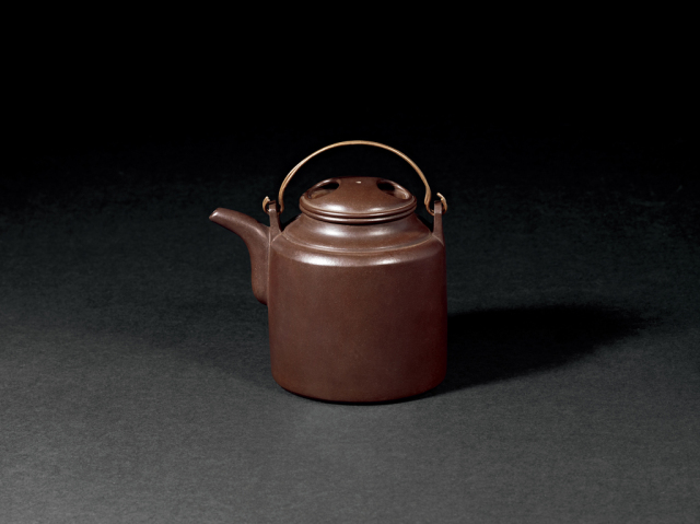 1960年代 裴石民制紫砂牛盖洋桶壶