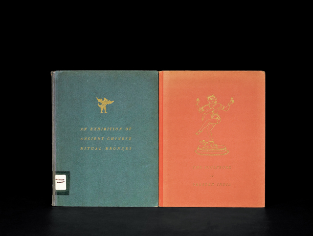  《中国古代礼制青铜器》1册 、《印度雕塑展图录》1册 共2册
