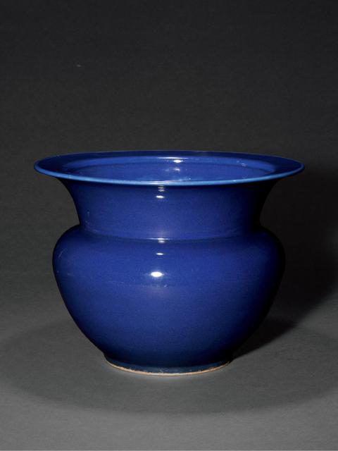 清中期 霁蓝釉花盆