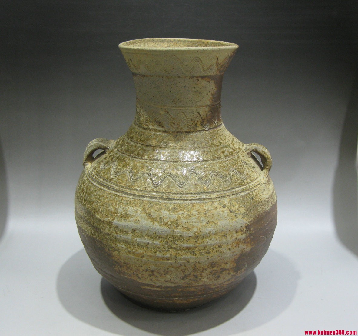 汉原始青瓷壶